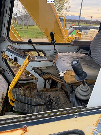 1989 Simitomo LS-1600 FJ gravemaskin 17 of 30