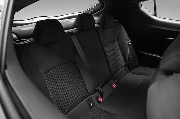 Toyota C-HR 22 of 24
