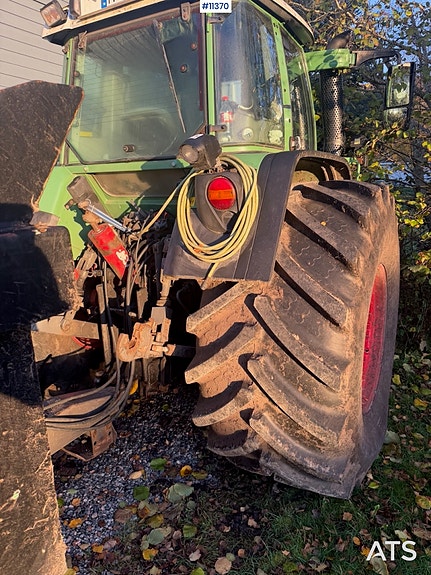 2012 Fendt 415 Vario 4x4 traktor m/frontlaster-To sett dekk 20 of 25