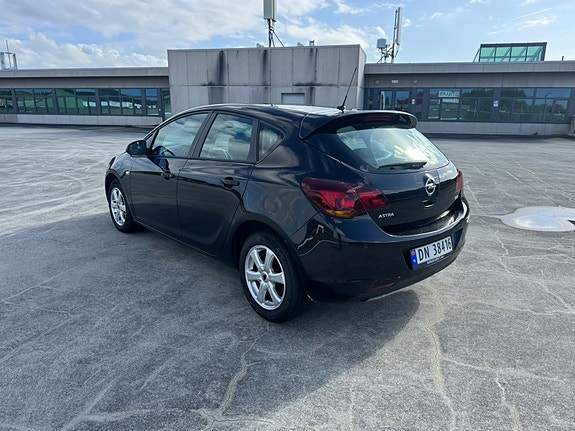 Opel Astra 7 of 12