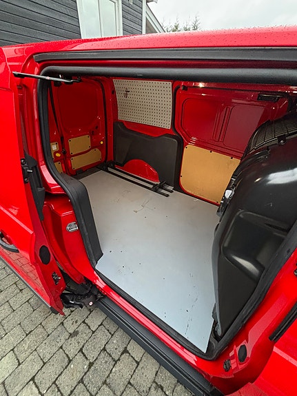 Ford Transit Connect 20 of 26