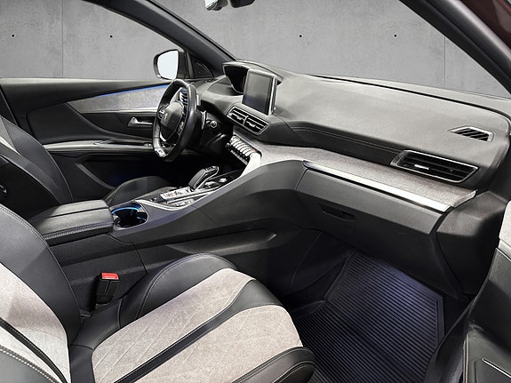 Peugeot 3008 8 of 18