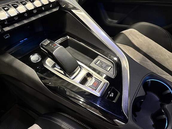 Peugeot 3008 12 of 18