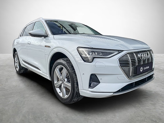 Audi e-tron 5 of 26