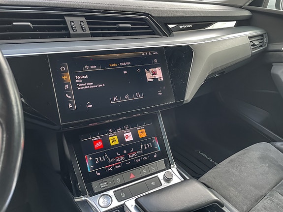Audi e-tron 13 of 26