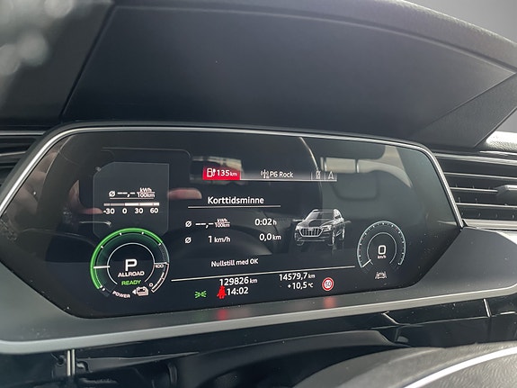 Audi e-tron 12 of 26