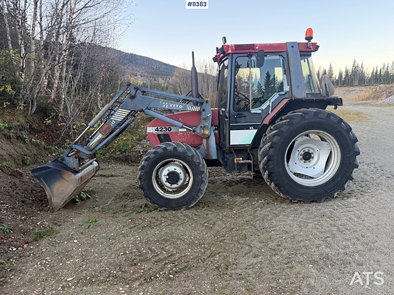 1996 CASE International 4230 Xl 4x4 m/frontlaster 2 of 30