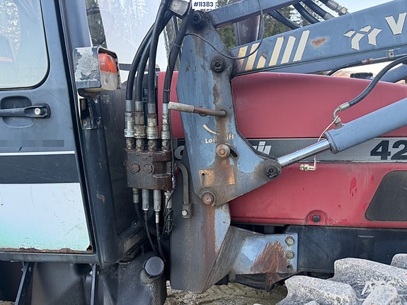 1996 CASE International 4230 Xl 4x4 m/frontlaster 18 of 30