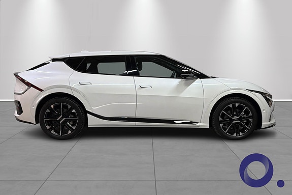 Kia EV6 8 of 28