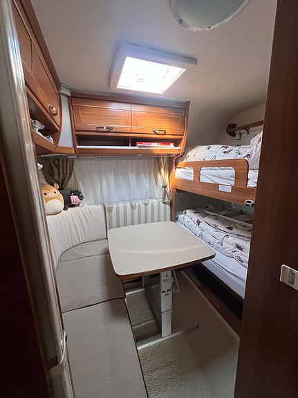 Dethleffs 740 Nomad Alde Snow 9 of 30