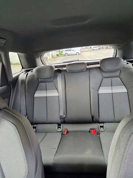 Audi Q4 e-tron 15 of 15