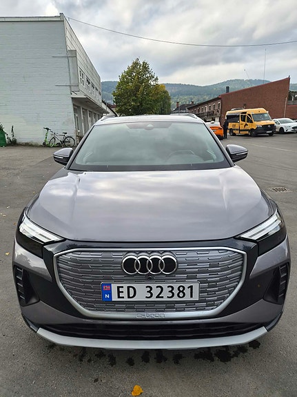 Audi Q4 e-tron 4 of 15