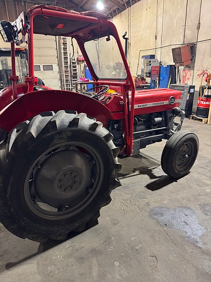 Massey Ferguson 135 4 of 5
