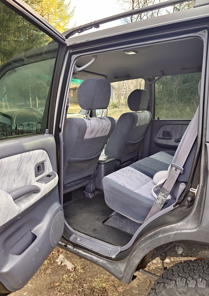 Toyota Land Cruiser 10 of 30