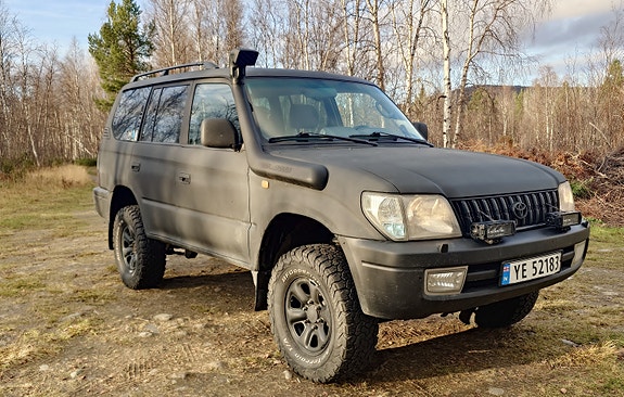 Toyota Land Cruiser 3 of 30