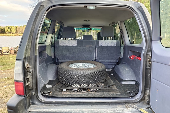 Toyota Land Cruiser 11 of 30