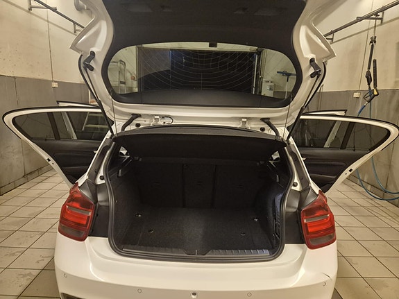 BMW 116i 16 of 24