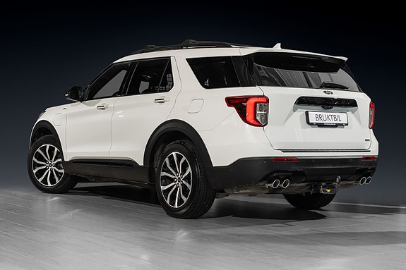 Ford Explorer 6 of 28