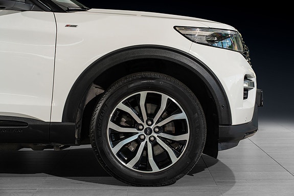 Ford Explorer 5 of 28