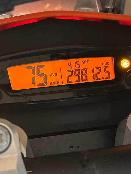 KTM 690 Enduro R 10 of 13