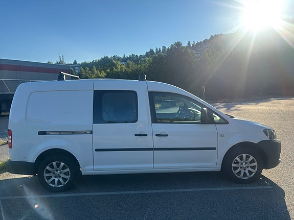 Volkswagen Caddy Maxi 4 of 8