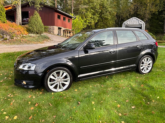 Audi A3 2 of 12