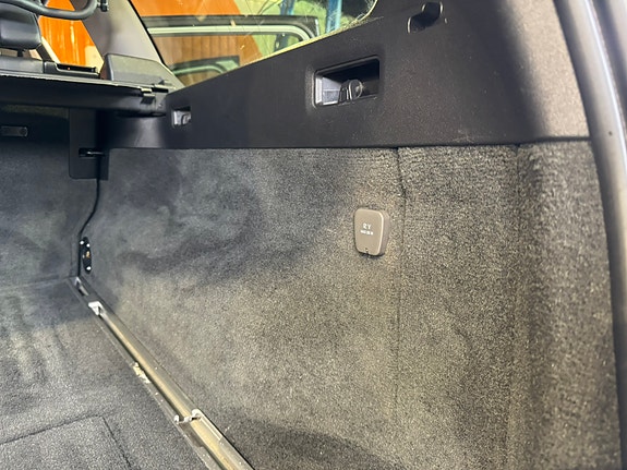Volvo V70 15 of 30