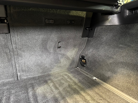 Volvo V70 30 of 30