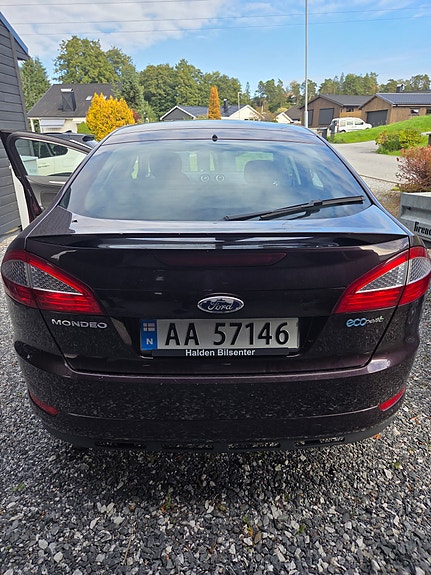 Ford Mondeo 3 of 12