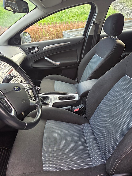 Ford Mondeo 11 of 12