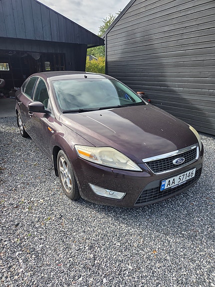 Ford Mondeo 2 of 12