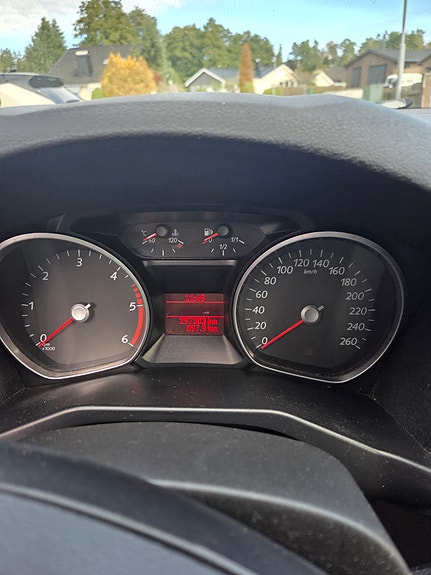Ford Mondeo 10 of 12