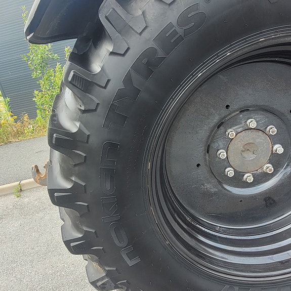 Valtra N174D 28 of 29