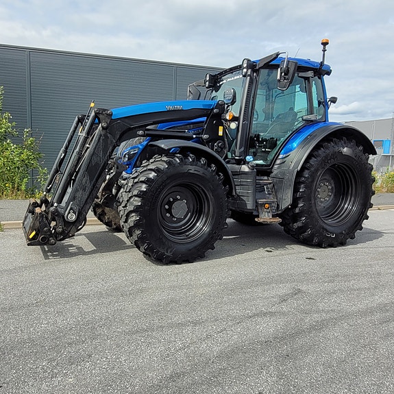 Valtra N174D 2 of 29