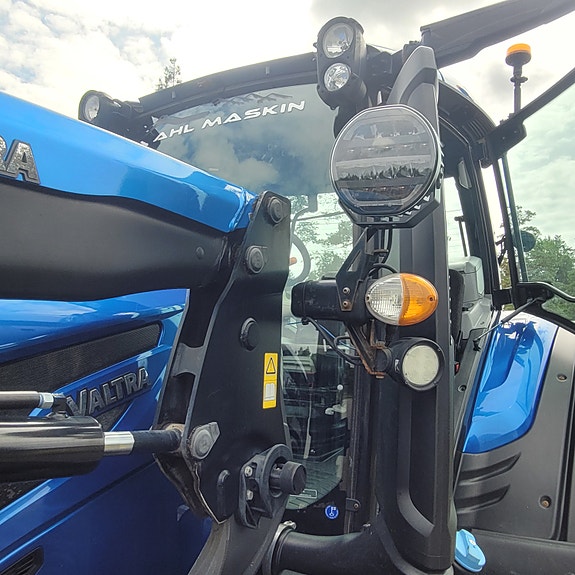 Valtra N174D 9 of 29