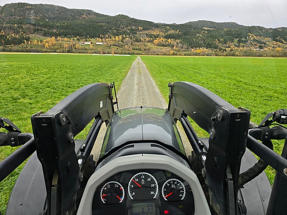 Valtra T174E Active 13 of 15