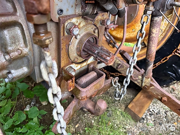 1981 Shibaura SE4040 IHI traktor med frontlaster og 3 skuffer 19 of 30