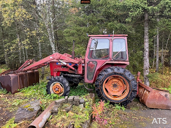 1981 Shibaura SE4040 IHI traktor med frontlaster og 3 skuffer 7 of 30