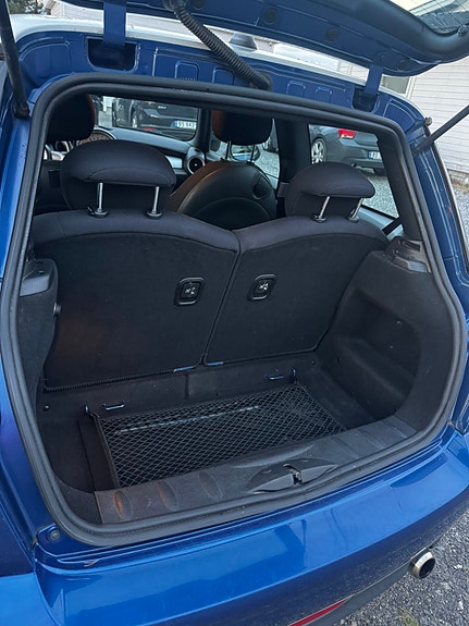 MINI Cooper 8 of 8