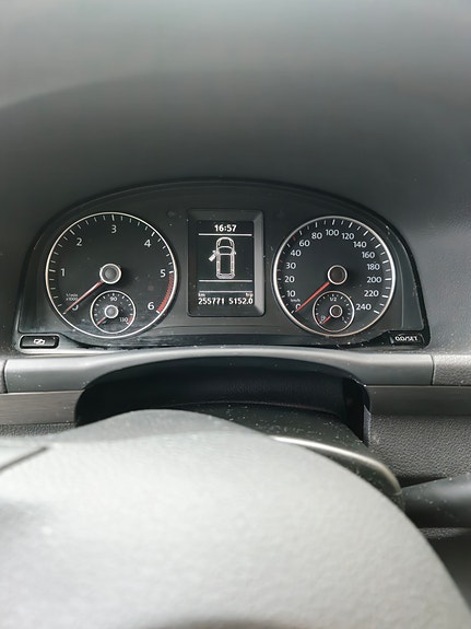 Volkswagen Touran 9 of 12