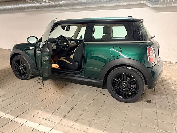 MINI One 11 of 14