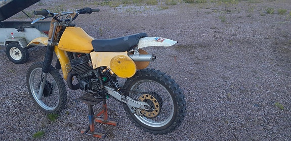 Suzuki Rm400 6 of 13