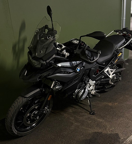 BMW F 750 GS 3 of 15