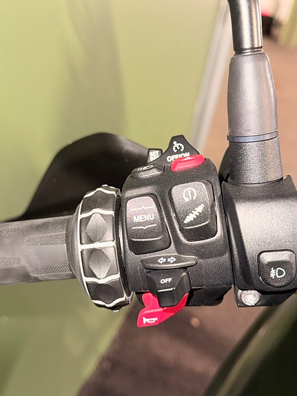 BMW F 750 GS 10 of 15