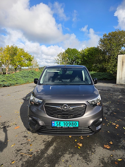 Opel Combo 2 of 26