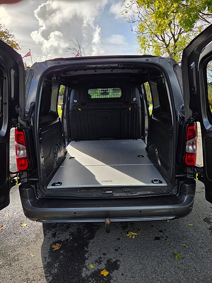 Opel Combo 9 of 26