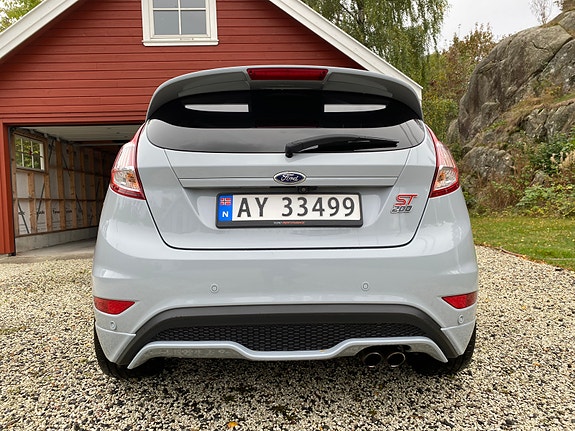 Ford Fiesta 3 of 12
