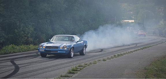 Chevrolet Camaro 7 of 14