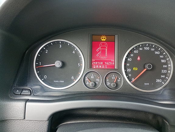 Volkswagen Tiguan 14 of 19