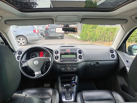 Volkswagen Tiguan 9 of 19